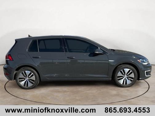 2019 Volkswagen e-Golf SE
