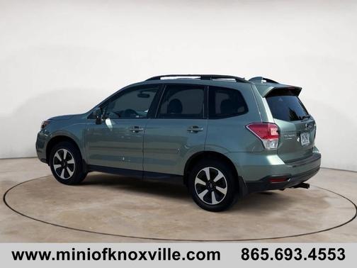 Jasmine Green Metallic 2018 Subaru Forester 2.5i Premium