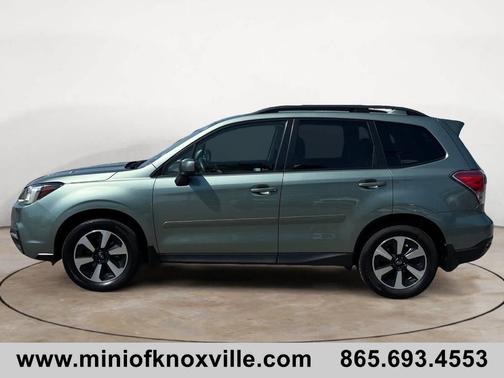 Jasmine Green Metallic 2018 Subaru Forester 2.5i Premium