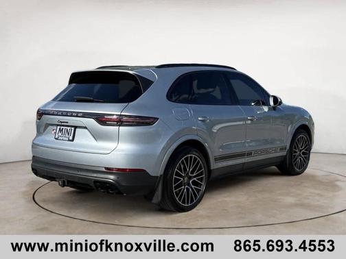 2021 Porsche Cayenne Base