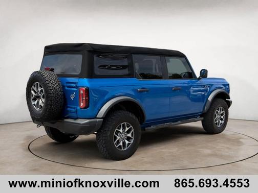 Velocity Blue Metallic 2023 Ford Bronco Badlands
