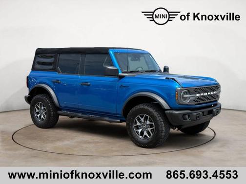 Velocity Blue Metallic 2023 Ford Bronco Badlands