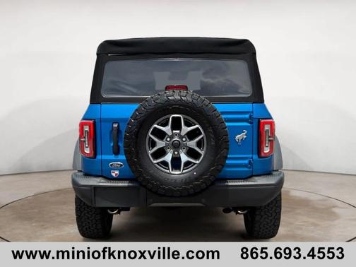 Velocity Blue Metallic 2023 Ford Bronco Badlands
