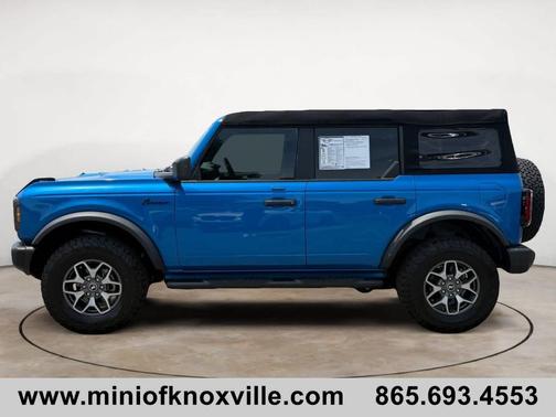 Velocity Blue Metallic 2023 Ford Bronco Badlands