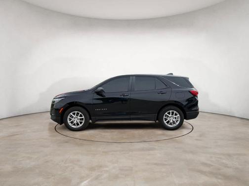 Mosaic Black Metallic 2024 Chevrolet Equinox LS