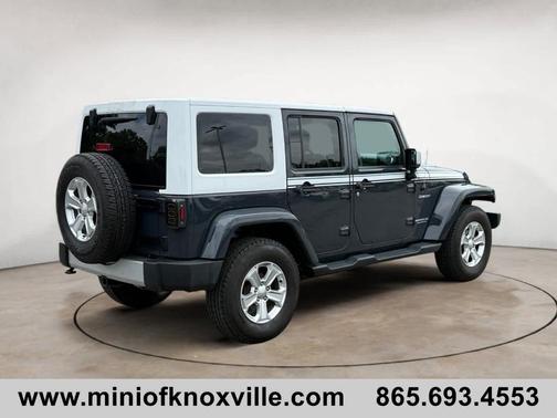 Rhino Clearcoat 2017 Jeep Wrangler Unlimited Sahara