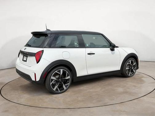White Metallic 2026 MINI Hardtop S