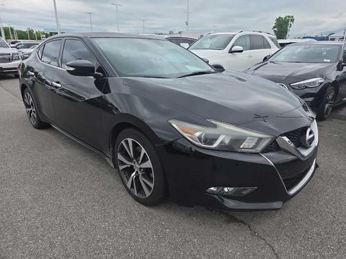 Black 2016 Nissan Maxima 3.5 SV