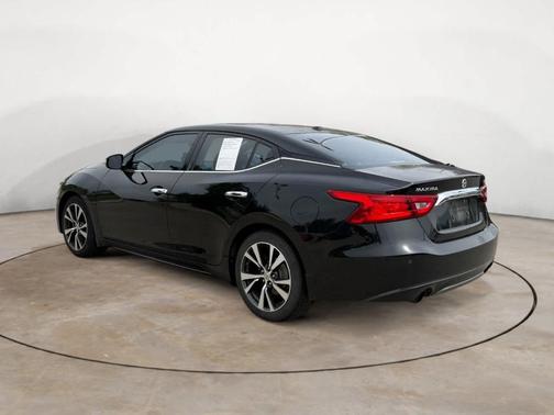 Black 2016 Nissan Maxima 3.5 SV