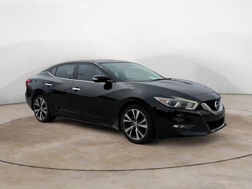 Black 2016 Nissan Maxima 3.5 SV