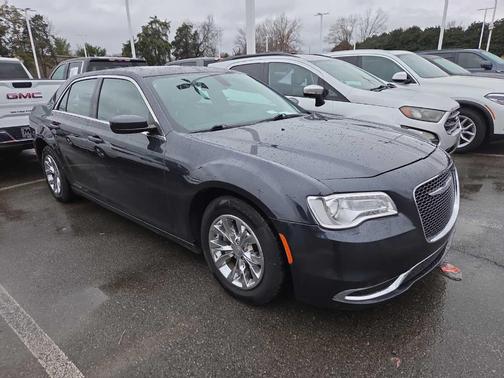 2015 Chrysler 300 Limited