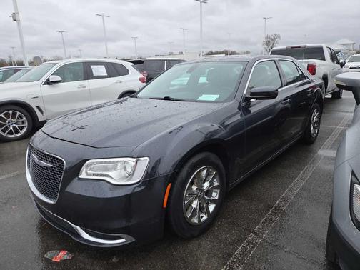 2015 Chrysler 300 Limited