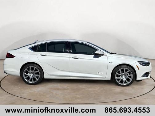 2019 Buick Regal Sportback Avenir