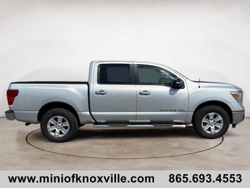 2019 Nissan Titan SV
