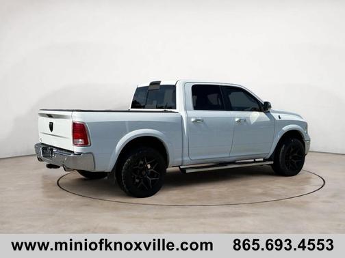 Bright White Clearcoat 2019 RAM 1500 Classic Laramie