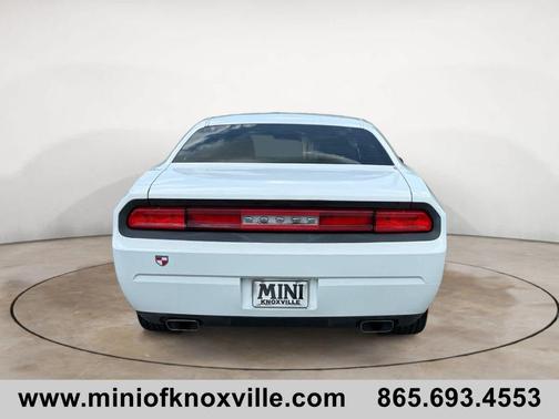 Bright White 2011 Dodge Challenger Base