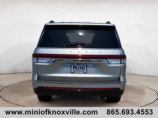 Silver Radiance Metallic 2024 Lincoln Navigator L Reserve