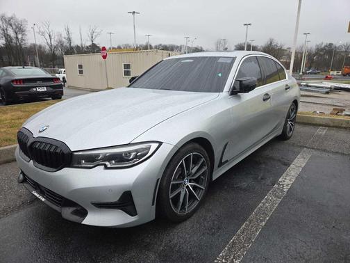 2019 BMW 330 i