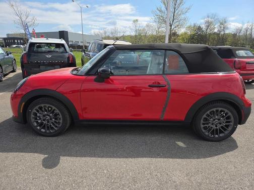 Chili Pepper Red 2026 MINI Convertible Cooper