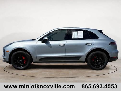 2021 Porsche Macan Base