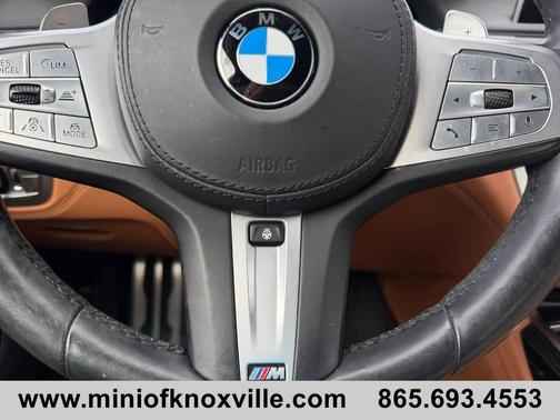 Black Sapphire Metallic 2022 BMW 740 i