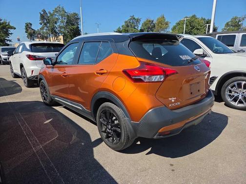2019 Nissan Kicks SR