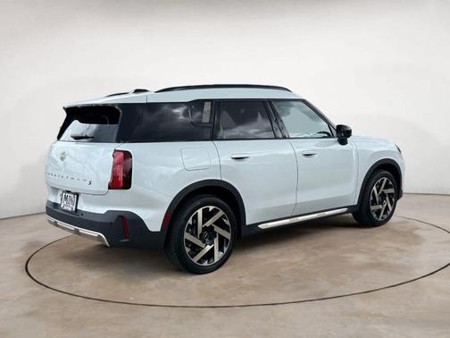 2025 MINI Countryman S
