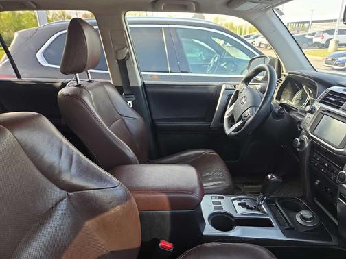 Midnight Black Metallic 2018 Toyota 4Runner Limited