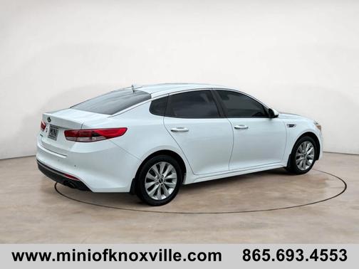 Snow White Pearl 2018 Kia Optima LX