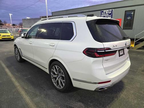 2023 BMW X7 xDrive40i