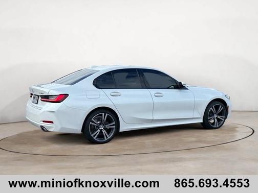 2023 BMW 330 i xDrive