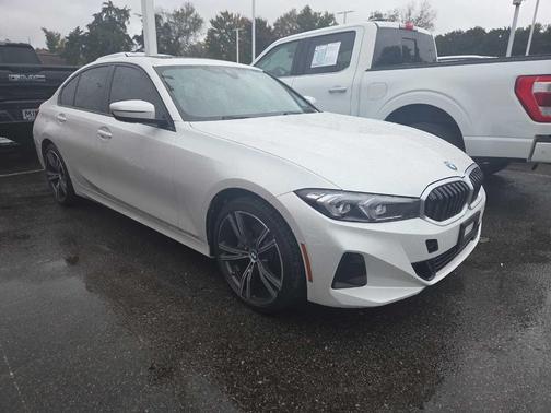 2023 BMW 330 i xDrive