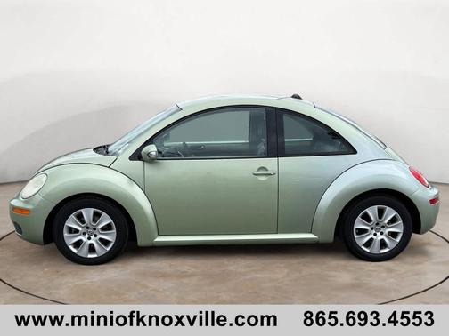 2008 Volkswagen New Beetle S