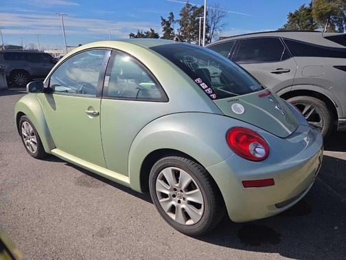 2008 Volkswagen New Beetle S