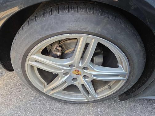 2018 Porsche Panamera 4