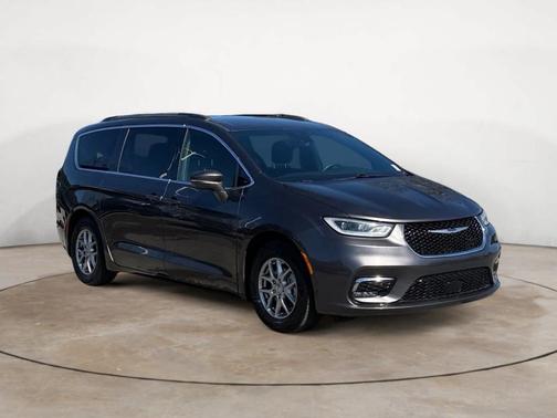 2022 Chrysler Pacifica Touring