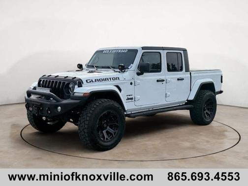 2023 Jeep Gladiator Sport