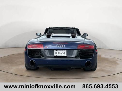 Blue 2014 Audi R8 5.2