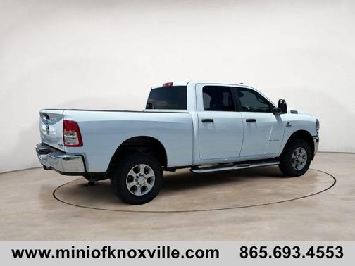 Bright White Clearcoat 2024 RAM 2500 Big Horn