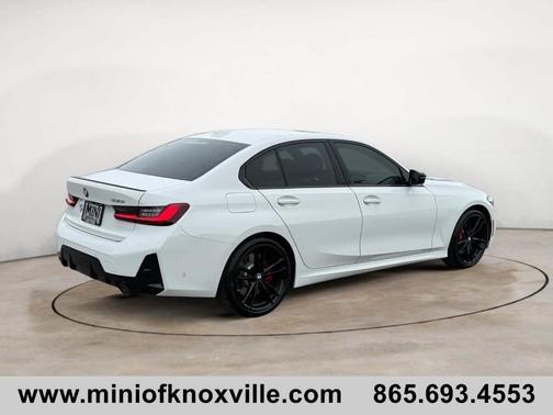 Alpine White 2023 BMW 330 i