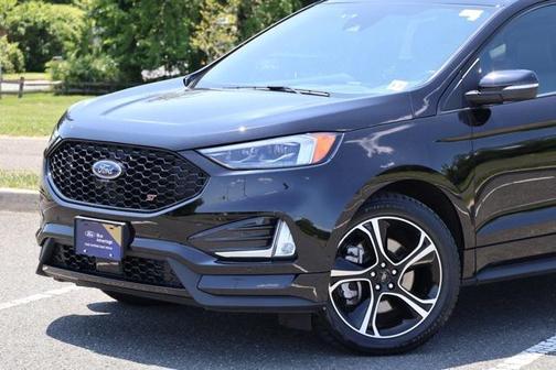 2022 Ford Edge ST