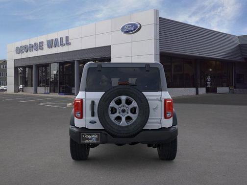 Oxford White 2026 Ford Bronco Big Bend