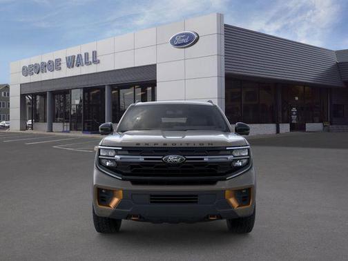 Marsh Gray 2026 Ford Expedition Tremor