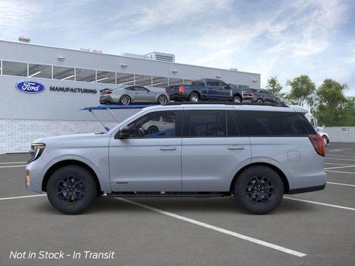 Glacier Gray Metallic Tri-Coat 2026 Ford Expedition Tremor