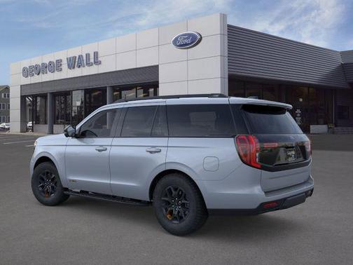 Glacier Gray Metallic Tri-Coat 2026 Ford Expedition Tremor