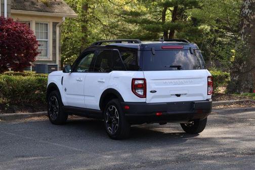 Oxford White 2024 Ford Bronco Sport Outer Banks