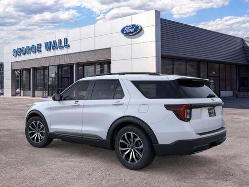 Space White Metallic 2026 Ford Explorer ST-Line