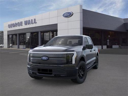 2025 Ford F-150 Lightning XLT