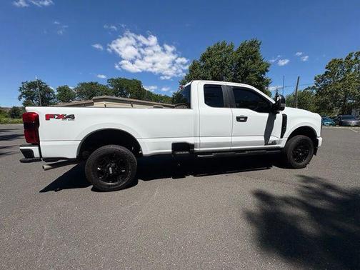 Oxford White 2025 Ford F-350 XL