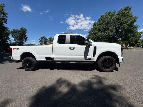 Oxford White 2025 Ford F-350 XL